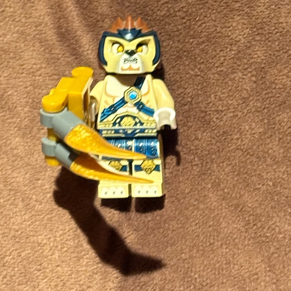 Lego Chima Lion Lennox Minifigure